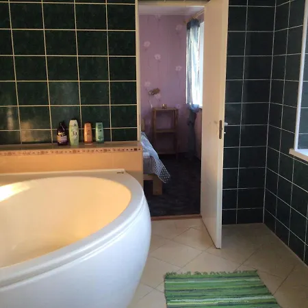Cosy Appartment. Puessi Town * Pyussi
