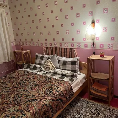 Cosy Appartment. Puessi Town Pyussi