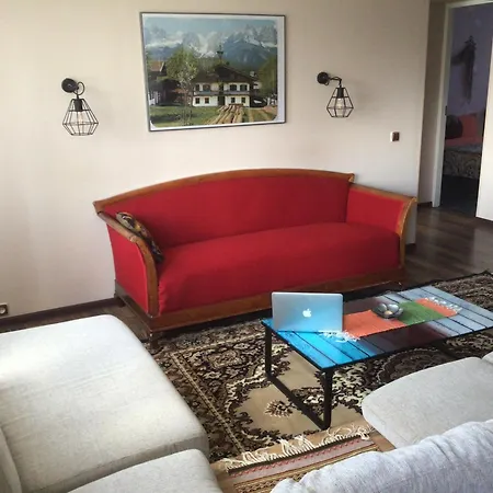 Cosy Appartment. Puessi Town Pyussi