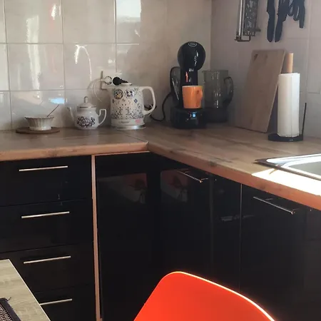 아파트 Cosy Appartment. Puessi Town Pyussi